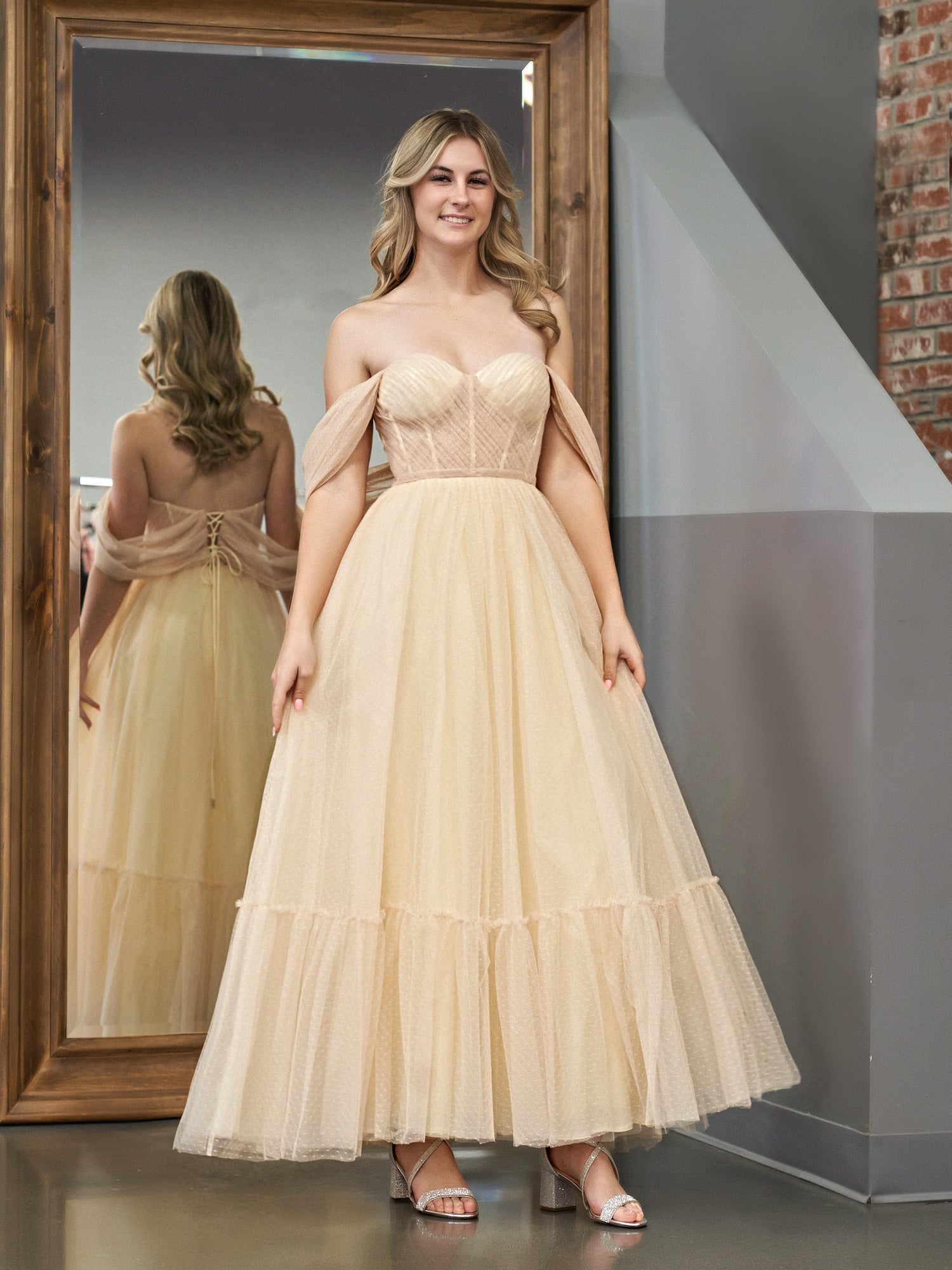 Nova | A-Line Champagne Tulle Sweetheart Tea-Length Prom Dress - Homecoming Dress - DINIBLO 