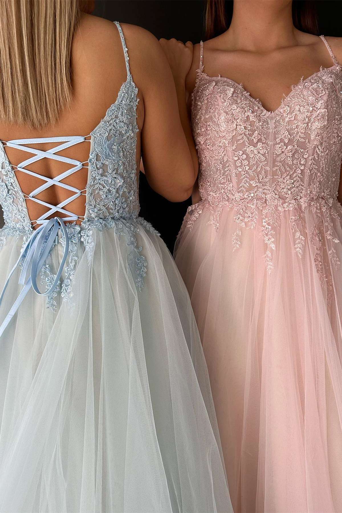 Aileen | V-Neck Lace-Up Appliques Tulle A-Line Prom Dress - Prom Dresses - DINIBLO 