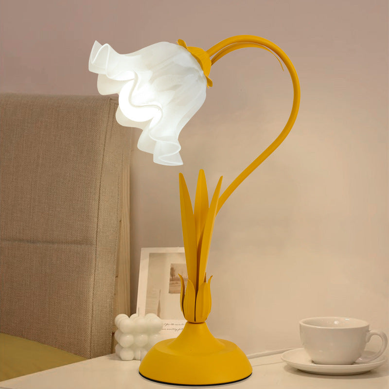 Romantic Flower Table Lamp - Table Lamp - DINIBLO 