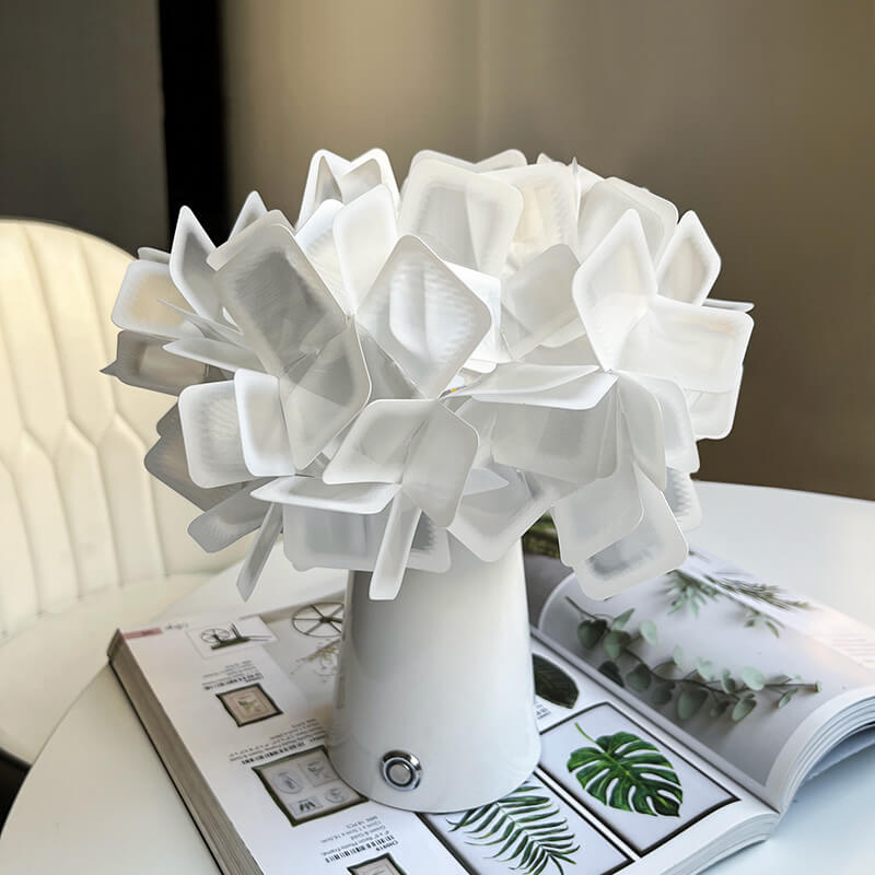 Romantic Petal Table Lamp - Table Lamp - DINIBLO 