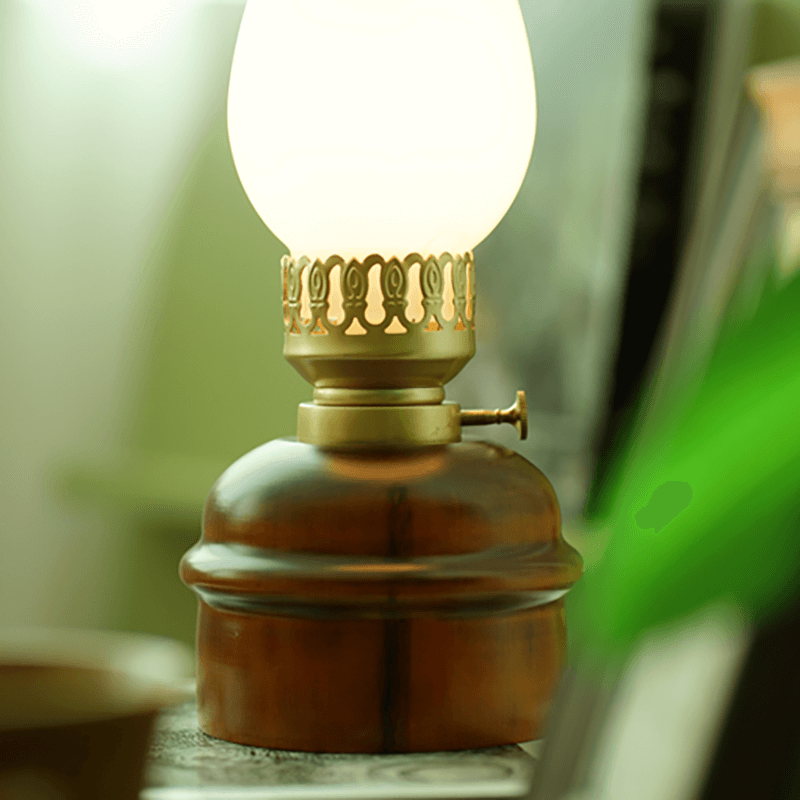 Retro Kerosene Shape Table Lamp - LAMP - DINIBLO 