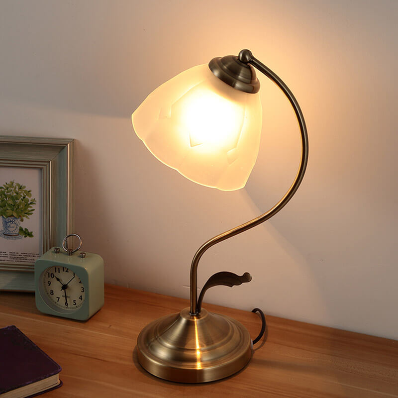 Retro Glass Tiffany Table Lamp - LAMP - DINIBLO 