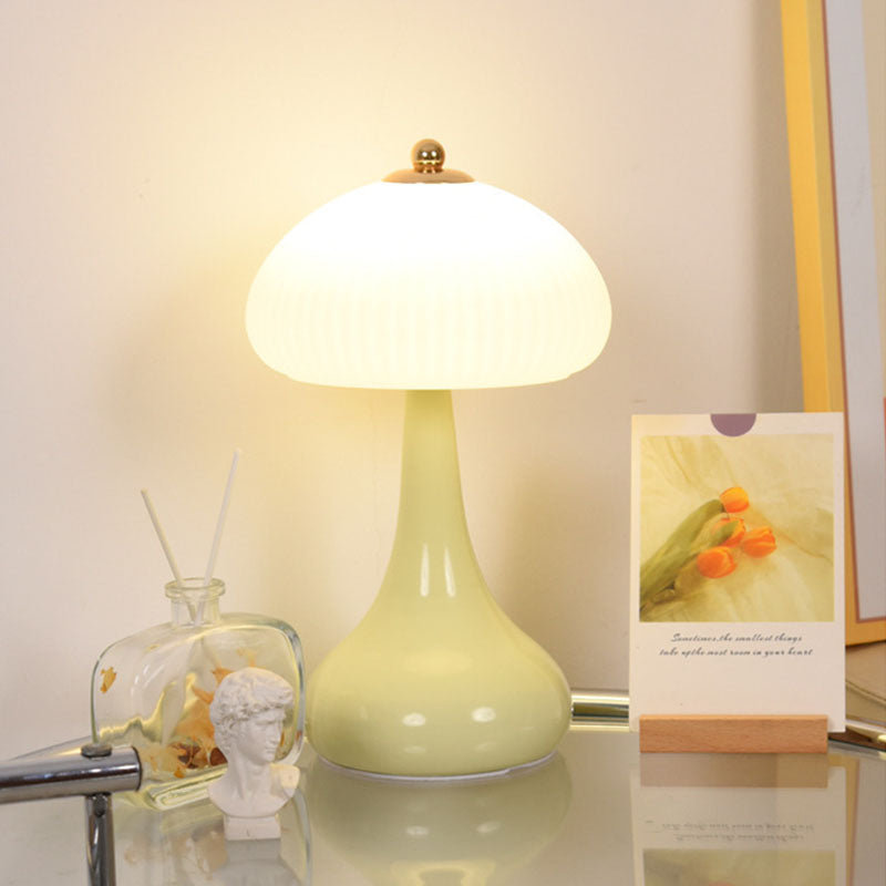 Romantic Cream Style Table Lamp - LAMP - DINIBLO 