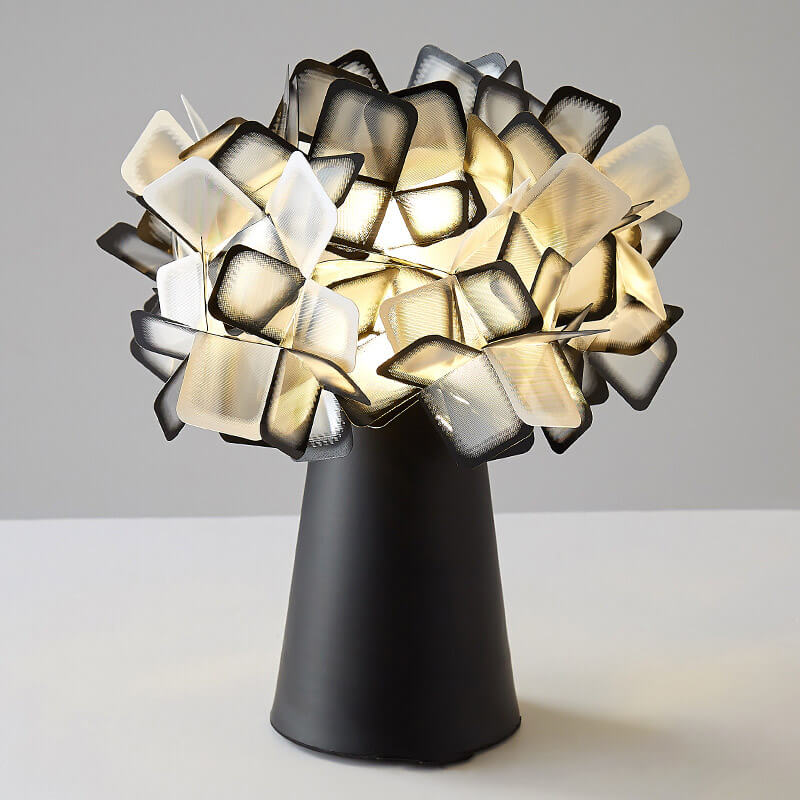 Romantic Petal Table Lamp - Table Lamp - DINIBLO 