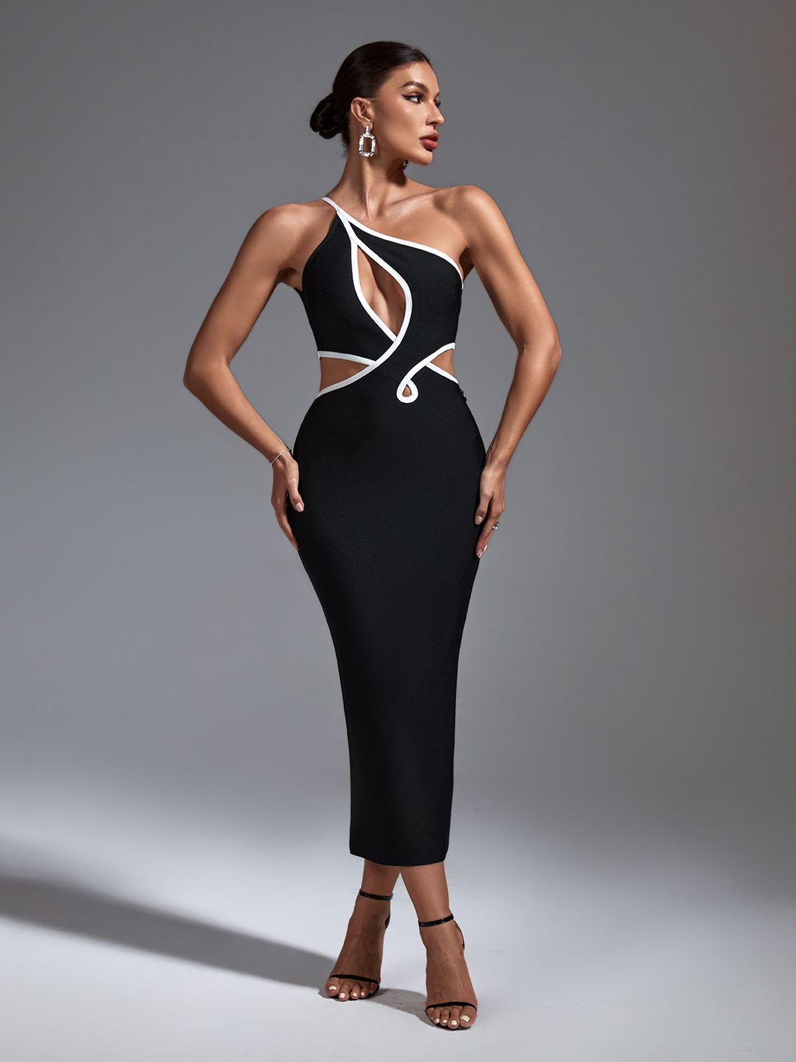 Sleek Black Cut Out Midi Dress - Dresses - DINIBLO 