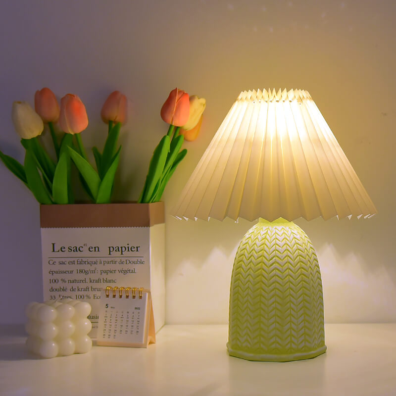 Vintage Pleated Fan Table Lamp - Table Lamp - DINIBLO 