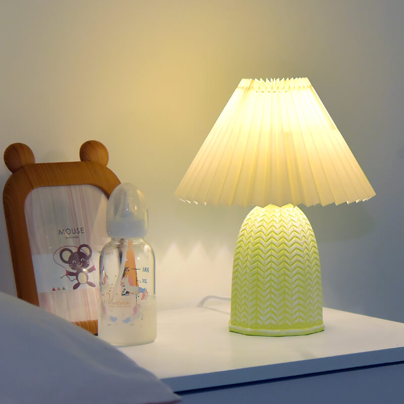 Vintage Pleated Fan Table Lamp - Table Lamp - DINIBLO 