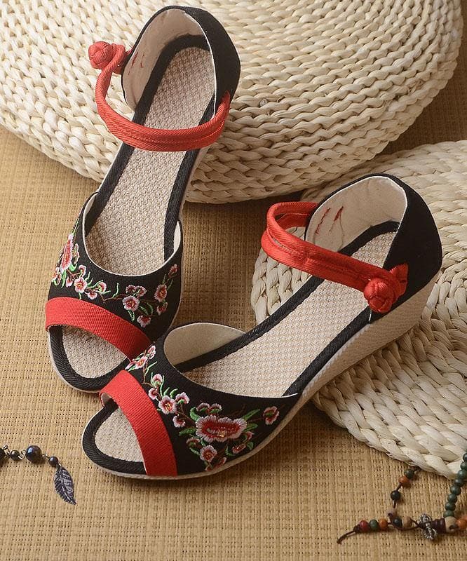 White Embroideried Sandals SplicingBuckle Strap Wedge Sandals - Sandals - DINIBLO 