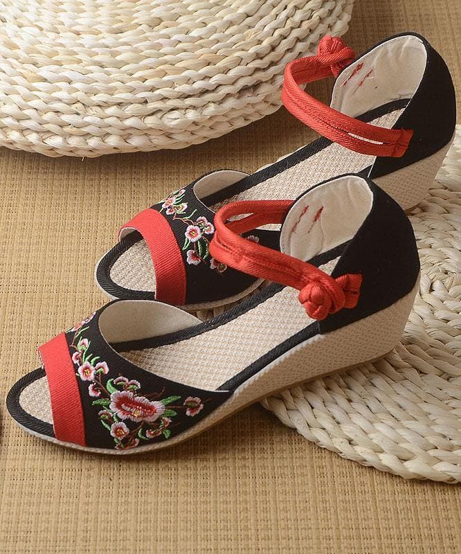 White Embroideried Sandals SplicingBuckle Strap Wedge Sandals - Sandals - DINIBLO 