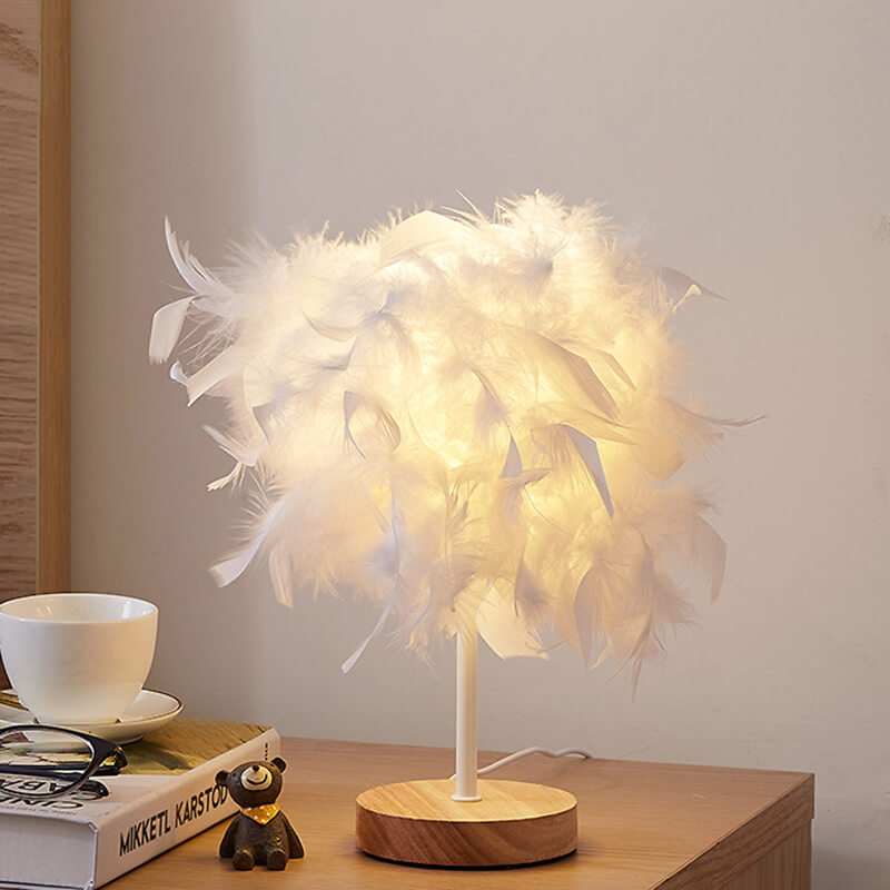 Feather Table Lamp - Table Lamp - DINIBLO 