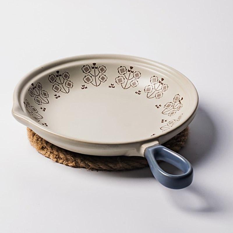 Beige Stoneware Plate With a Four Petal Flower Pattern Blue Handle - Home Decor > Storage Containers > Cups & Bowls & Spoons - DINIBLO 