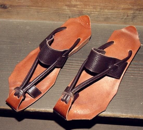 Curved Retro Leather Sandals -  - DINIBLO 