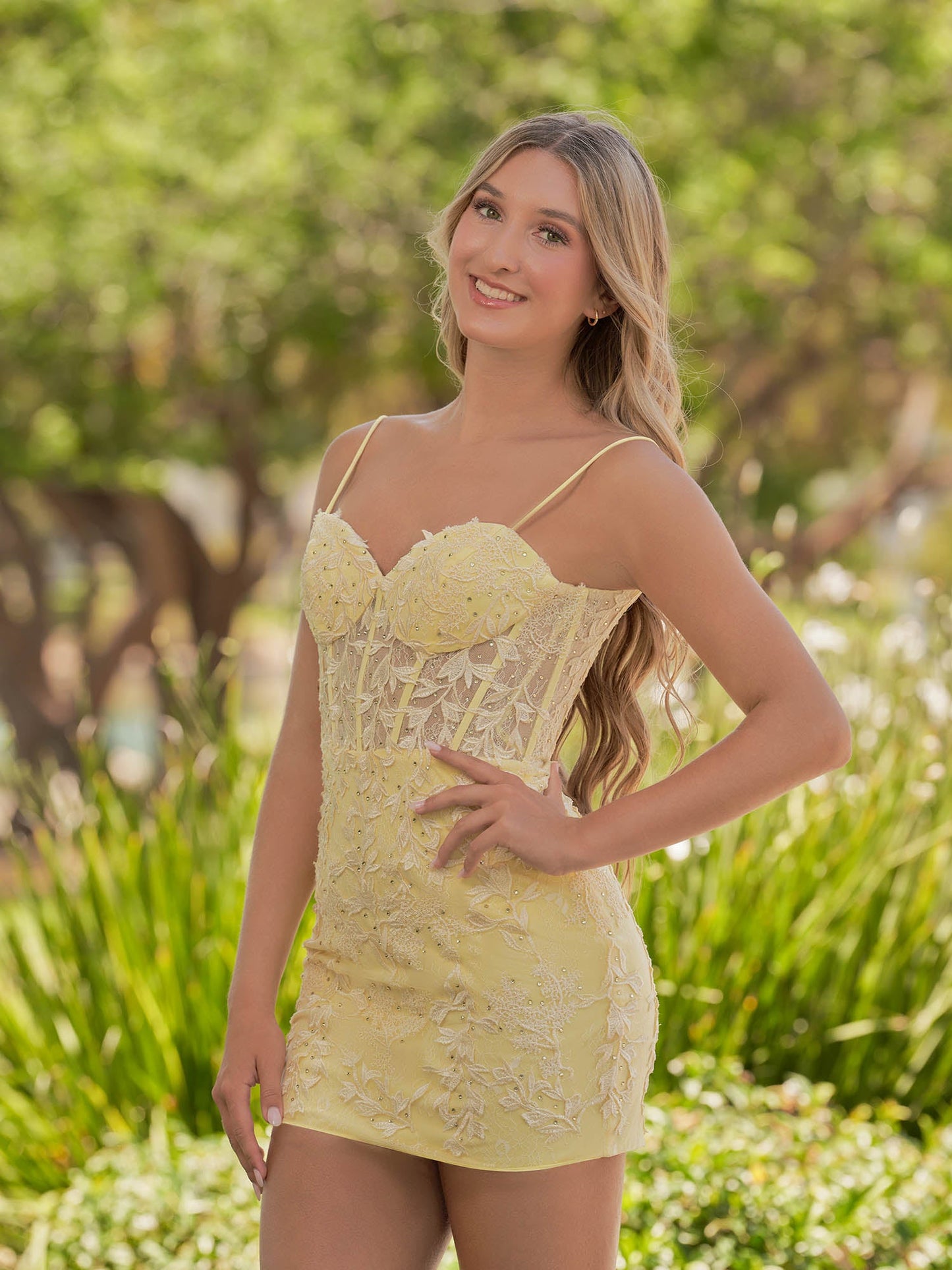 Ellie |  Yellow Spaghetti Straps Tight Short Homecoming Dress with Appliques - Homecoming Dresses - DINIBLO 