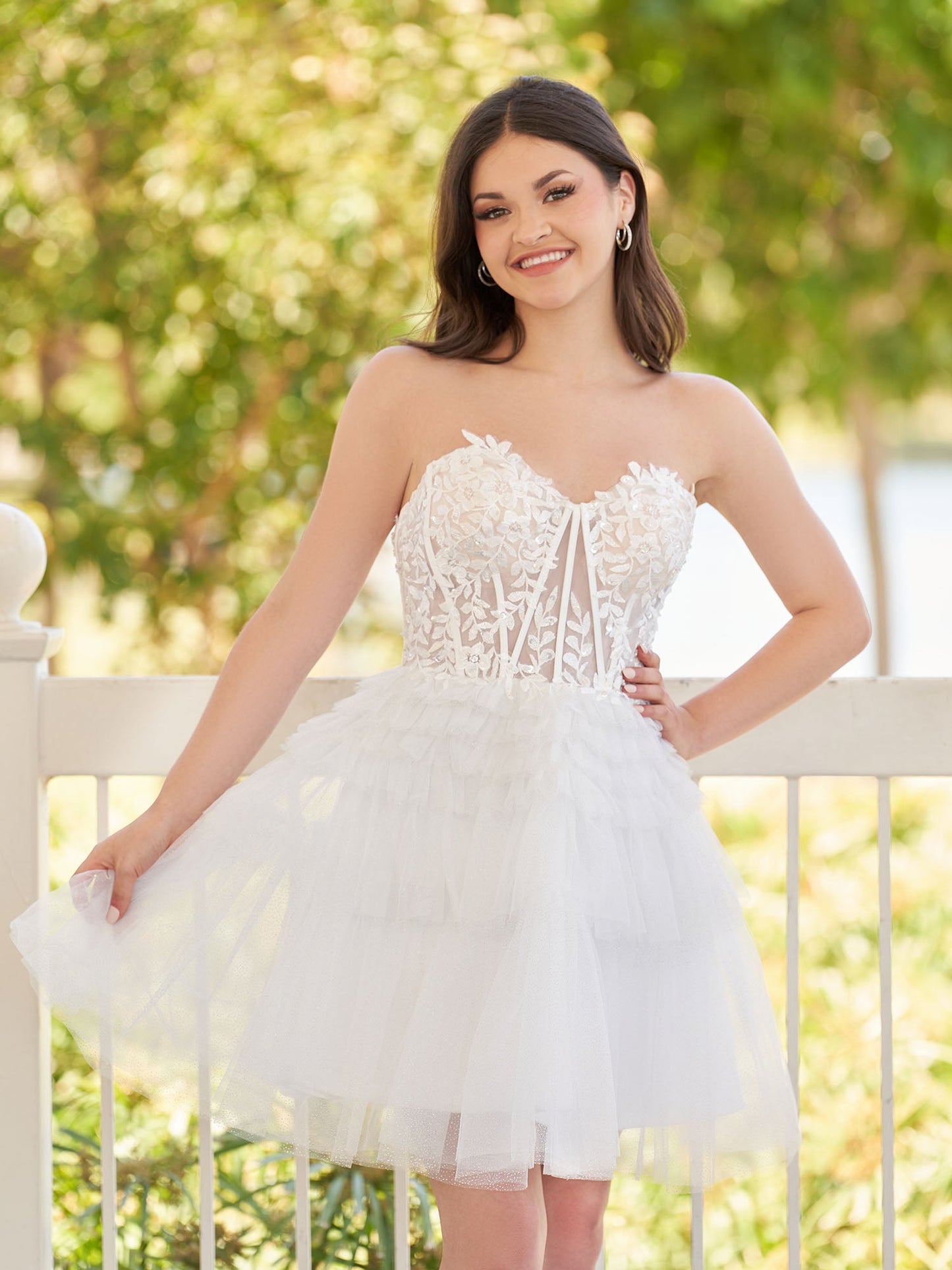 Ivy | A-Line Sweetheart White Lace Short Homecoming Dress - Homecoming Dresses - DINIBLO 