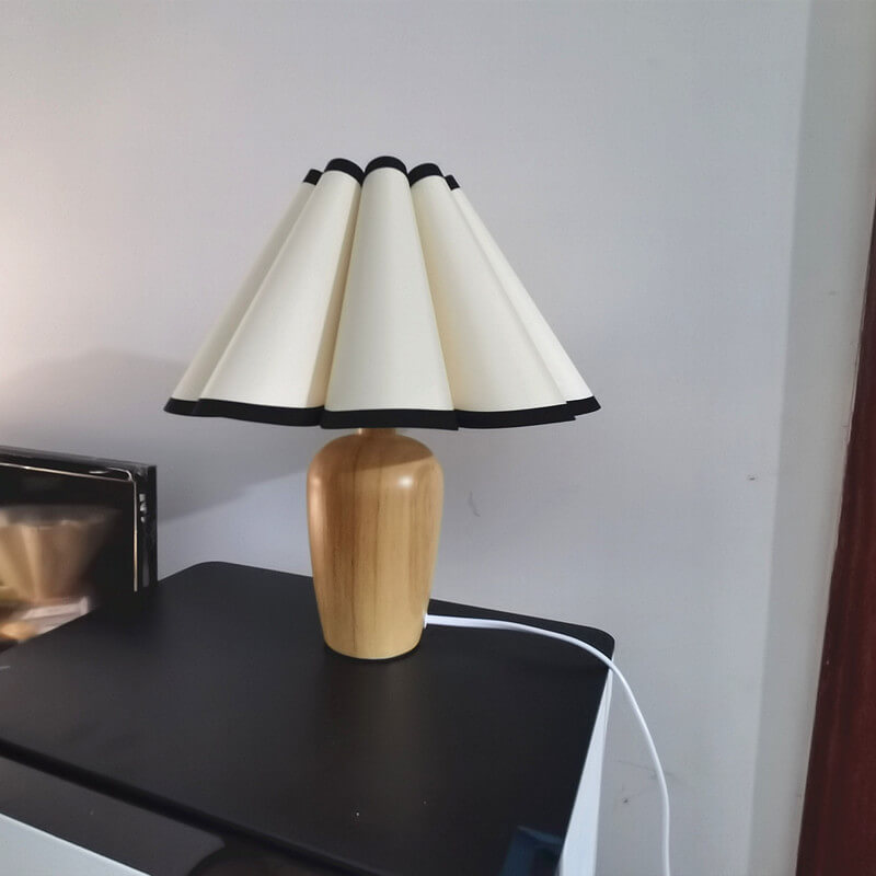 Pleated Wooden Base Table Lamp - Table Lamp - DINIBLO 