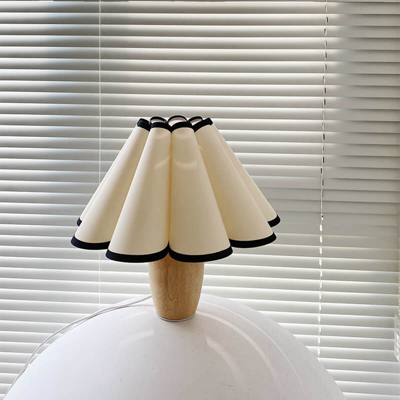 Pleated Wooden Base Table Lamp - Table Lamp - DINIBLO 