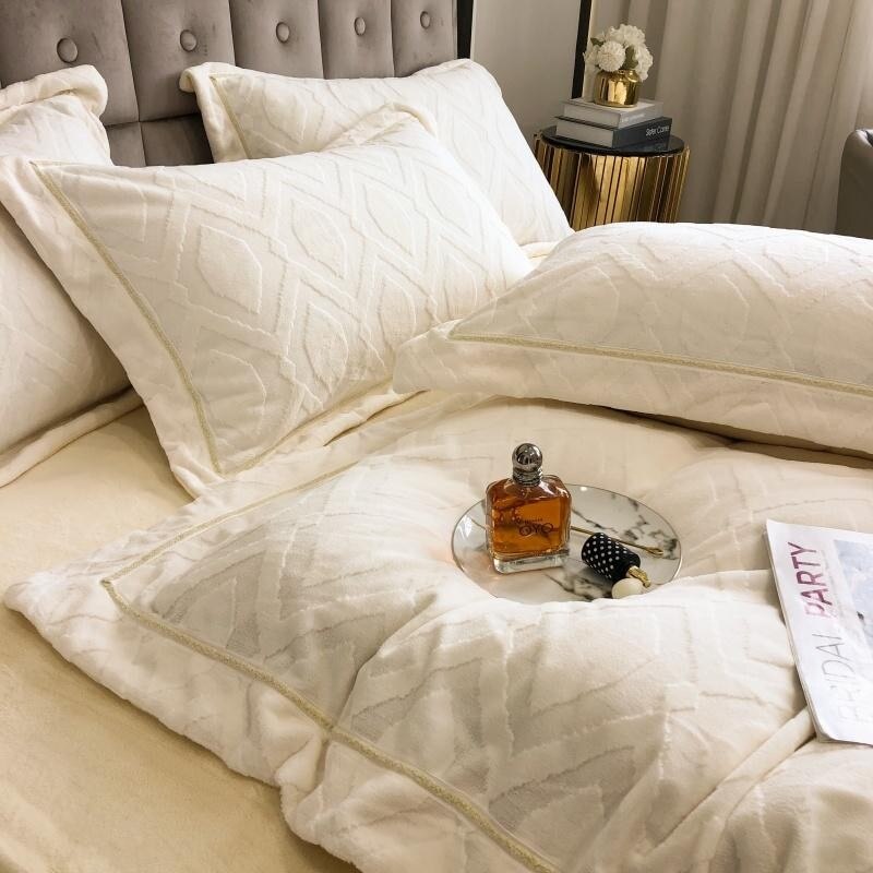 Montemarte Duvet Cover Set - Bed - DINIBLO 