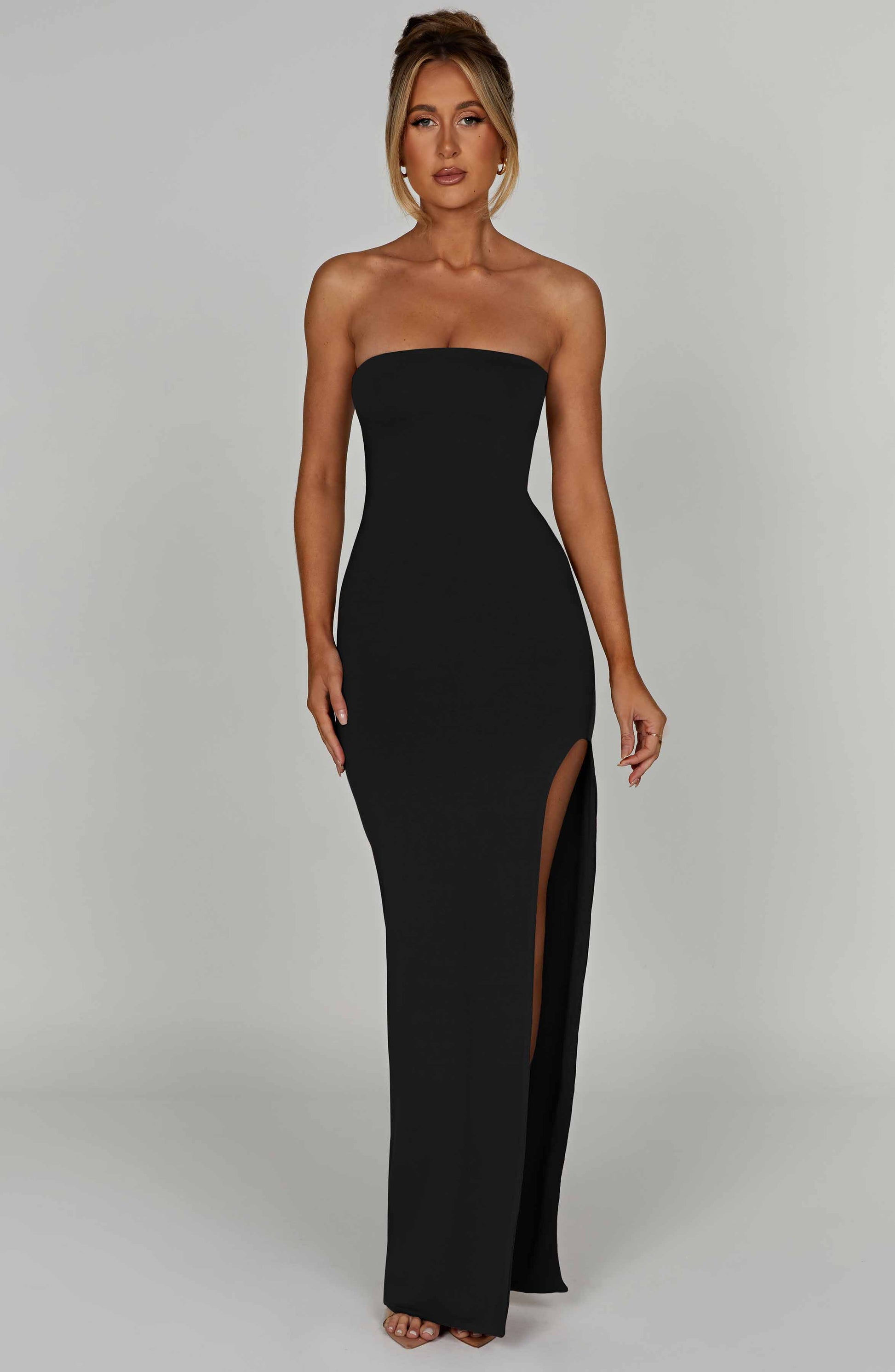 Teyana Maxi Dress - Black - Dress - DINIBLO 